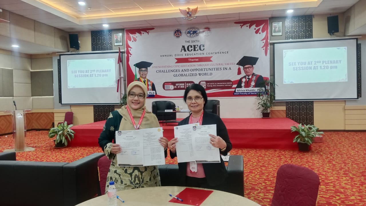 Penandatanganan kerjasama dengan UKSW, Salatiga.