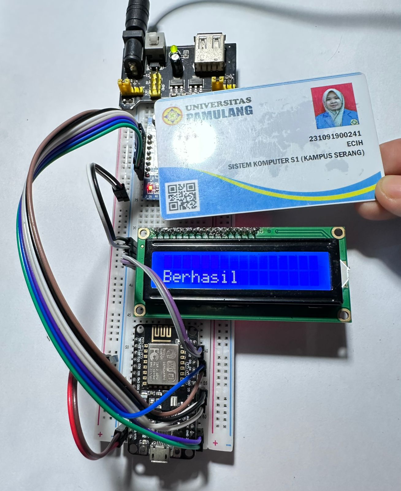 Prototipe Sistem Absensi RFID